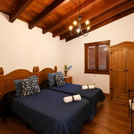 La Tanquera Y Rosas Apartament