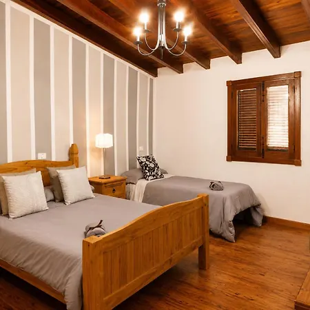 La Tanquera Y Rosas Apartament